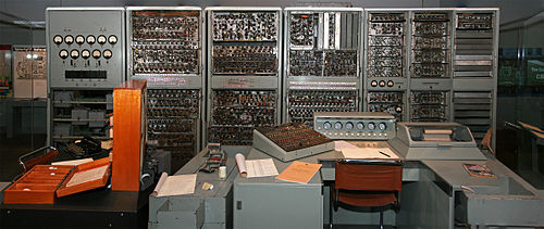 500px-CSIRAC-Pano,-Melb_-Museum,-12_8_2008.jpg
