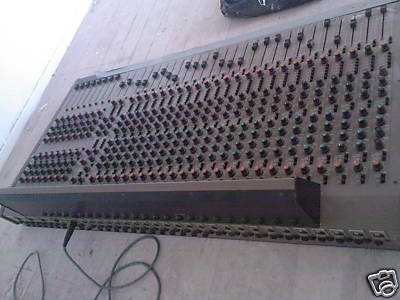 Allen_Heath_System8_24ch.JPG